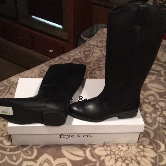 Frye genuine leather boots 👢 - Picture 2 of 4